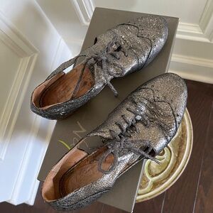 Naya Pewter Metallic Leather TAHLIA Open Cutaway Oxford 6M